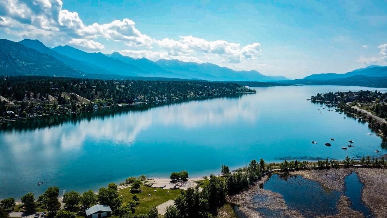 Mountain Getaway Condo - 5 Min Walk To The Beach! Invermere Exterior photo